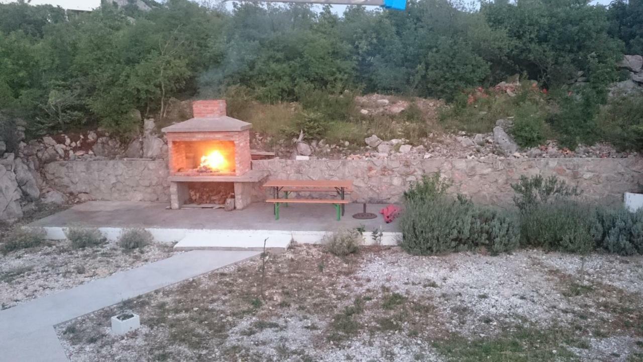 Mea Culpa Apartment Karlobag Bagian luar foto