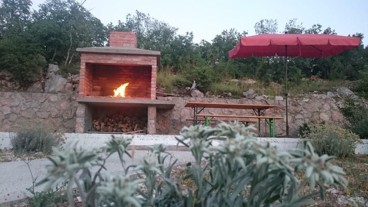 Mea Culpa Apartment Karlobag Bagian luar foto