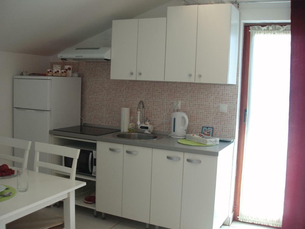 Mea Culpa Apartment Karlobag Bagian luar foto