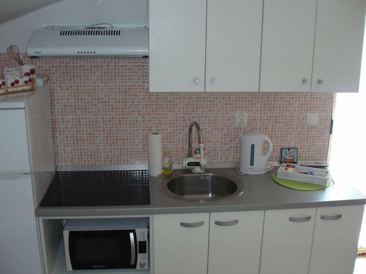 Mea Culpa Apartment Karlobag Bagian luar foto